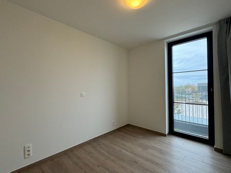 Stijlvol en energiezuinig nieuwbouwappartement met 2 slaapkamers te huur aan de rand van Veurne - Photo 2