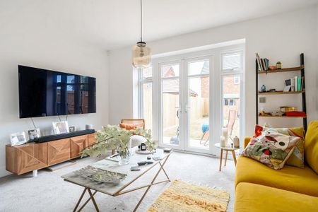 2 bedroom end of terrace house to rent - Photo 2