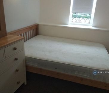 3 bedroom terraced house to rent - Photo 3