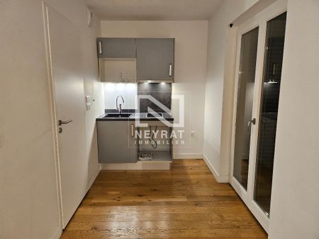 Location Appartement 2 pièces 45m² CHALON SUR SAONE 71100 - Photo 4