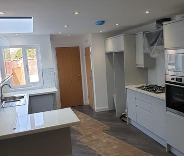 5 Bedroom House to Rent - Photo 5