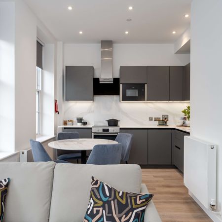 Park Street Room 1 - Photo 3