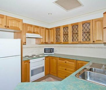 LAKESIDE LIVING!! - Photo 4