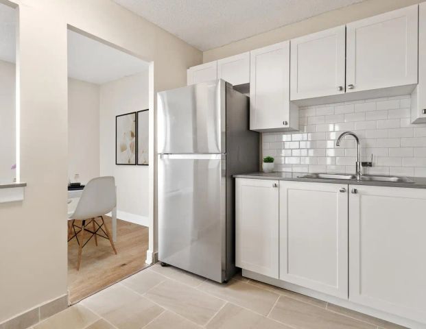 Portsmouth Place West — 1 Bedroom - Photo 1