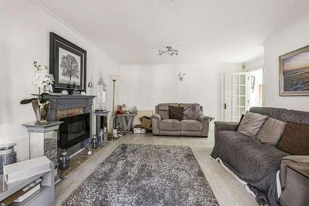 Bittern Close, Cheshunt, Waltham Cross, EN7 - Photo 3