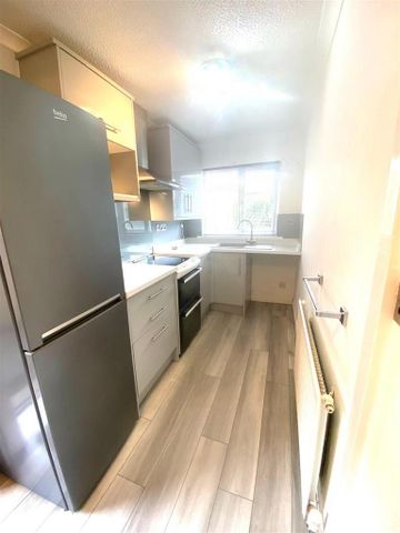 2 bedroom end of terrace house to rent - Photo 5