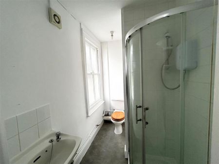 Studio to rent - Photo 5