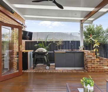 Character, Comfort & Convenience in One - Photo 4