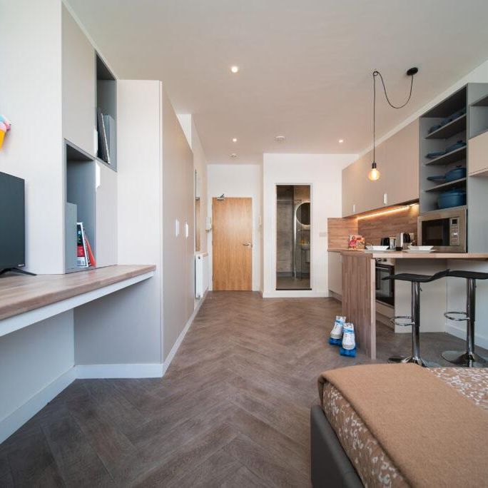 Studio to rent - Photo 1