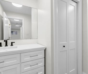 For Lease - 77 Lancaster Street, Kitchener, Ontario - Photo 2