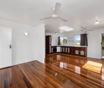 Well Position Highset Home in Kelso - Photo 1