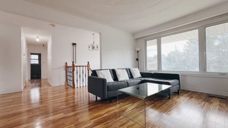 For Lease - 10 Silverview Drive, Toronto, Ontario - Photo 2