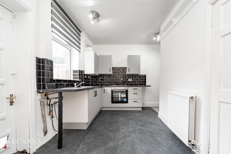 High Street, Heywood - Photo 3