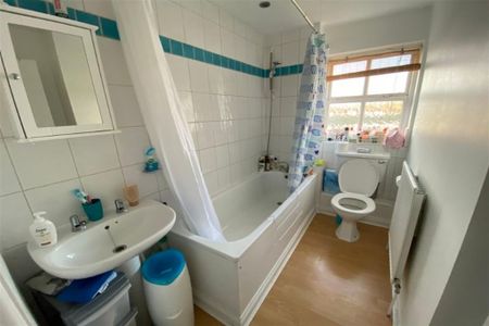 2 bedroom terraced house to rent - Photo 5