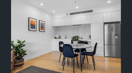 Modern One-Bedroom Apartment in "Harbour Mill" Complex Pyrmont - Photo 5