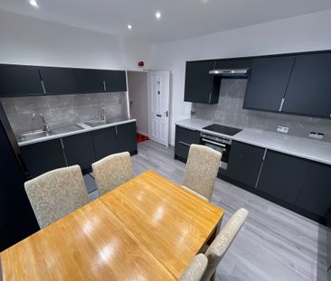 1 bedroom Apartment to let - Photo 5