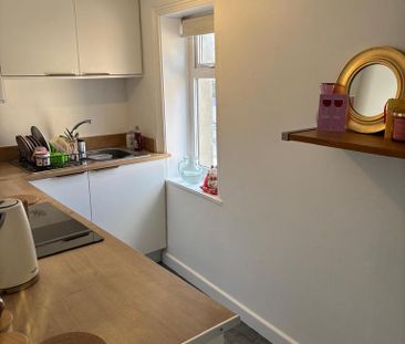 1 bedroom flat to rent - Photo 6