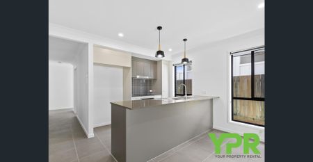 New 4 bedroom home with Spacious back yard - Photo 2