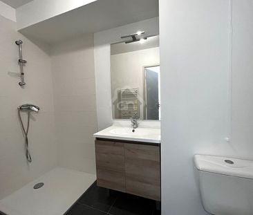 T4 DUPLEX - RES. ATELIERS ARLES, - Photo 3