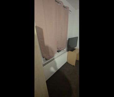 Room in a Shared Flat, Colindale, SW9 - Photo 5
