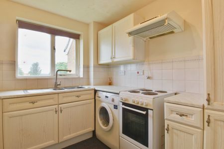 2 bedroom apartment to rent - Photo 2