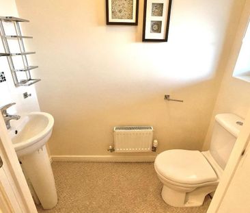 1 bedroom in a house share to rent - Photo 5