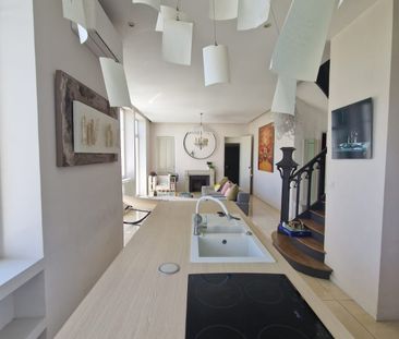 Location Maison 6 pièces 158m² NEYRON 01700 - Photo 1