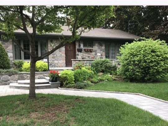 619 Av. Lionel Gauthier - Photo 1