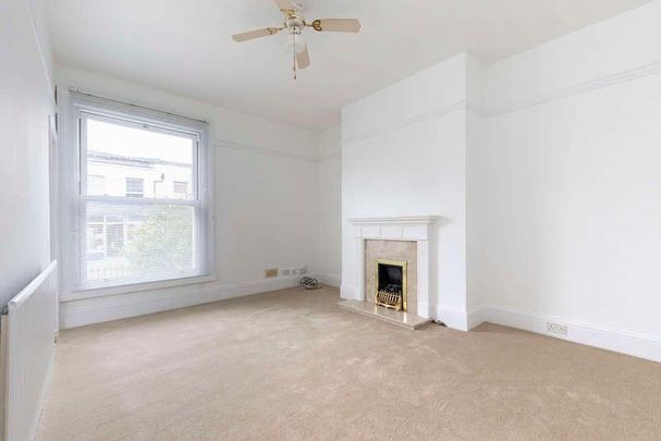 Bath Road, Cheltenham, GL53 - Photo 1