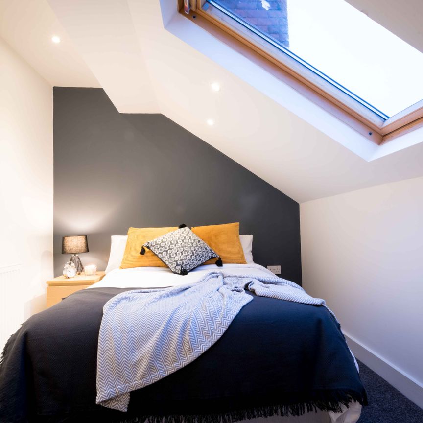 Fabulous 6 Bed House Share in LS6! - Photo 1