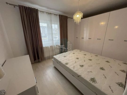 Apartament modern cu 3 camere terasa si 2 parcari in Kogalniceanu - Fotografie 1