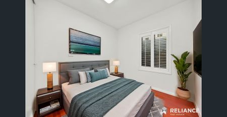 Modern Comfort & Convenient Inner-West Living - Photo 3