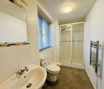 2 bedroom apartment to rent - Photo 6