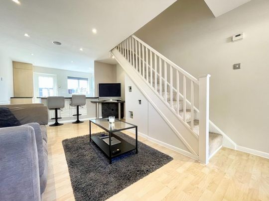 2 bedroom terraced house to rent - Photo 1