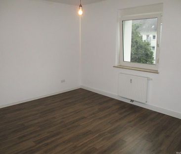 Renovierte 3 - Zimmer Wohnung mit Balkon! - Foto 3