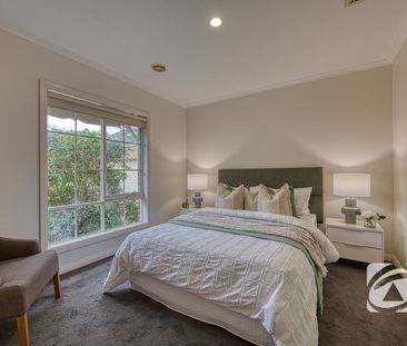 A LITTLE PIECE OF OLDE BERWICK CHARM - Photo 1