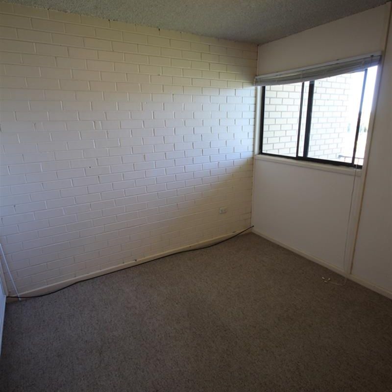 Solid Unit - Photo 1