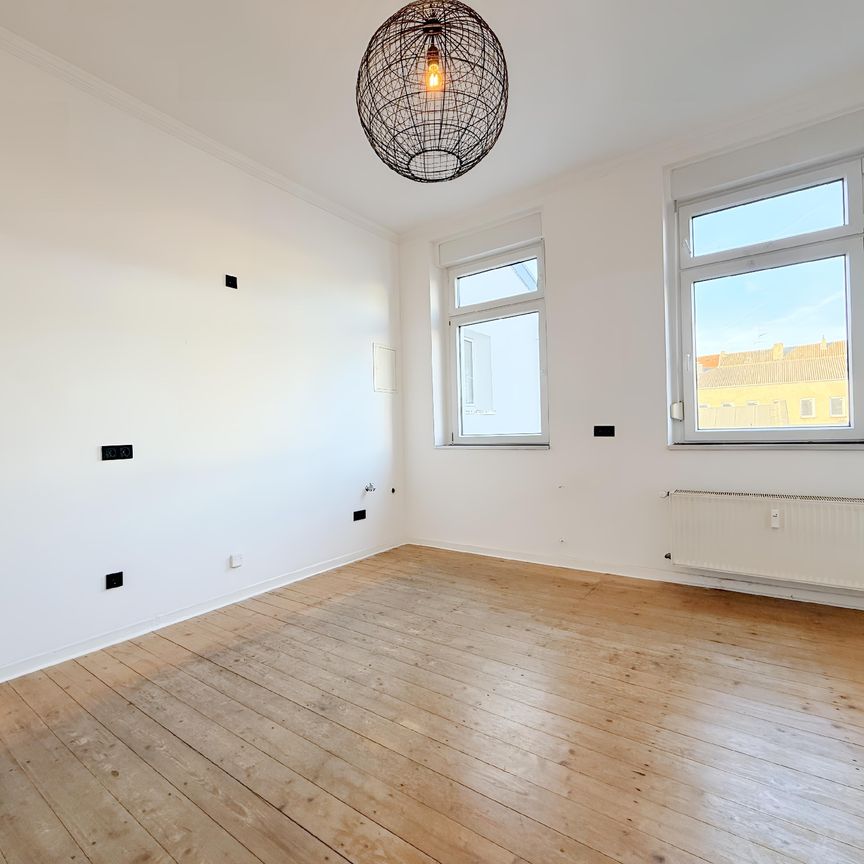 GROßZÜGIGE MASIONETTEWOHNUNG MIT 139M² IM ZENTRUM ZU MIETEN! - Photo 1