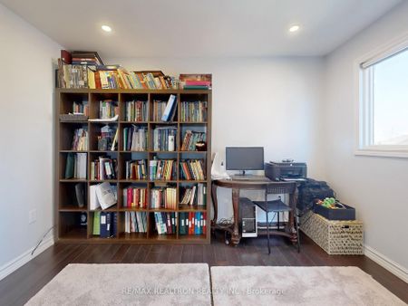 For Lease - 426 Herridge Circle, Newmarket, Ontario - Photo 3