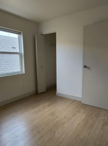 McHutcheon Loft Apartments - Photo 4