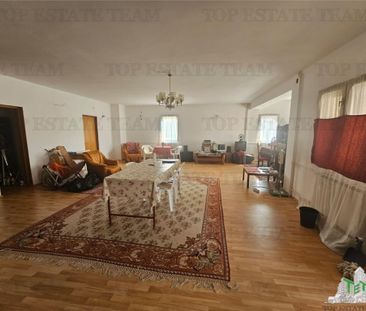 Vila spatioasa 525metri totali de inchiriat in centru Bolint - Fotografie 2