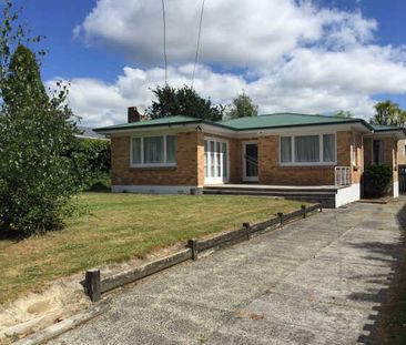 Family home with three bedrooms and one bathroom. - Photo 5