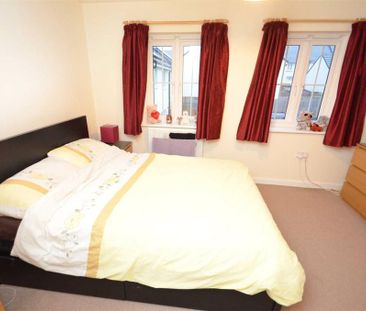 2 bedroom semi-detached house to rent - Photo 3