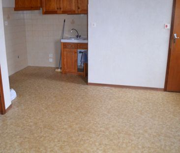 Location Appartement 1 pièce 27m² STE HERMINE 85210 - Photo 2