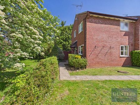 2 bedroom semi-detached house to rent - Photo 5