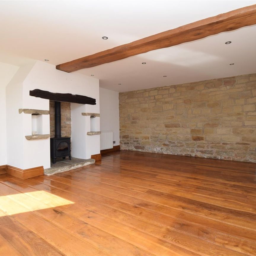 Applehaigh Lane, Notton, Wakefield - Photo 1