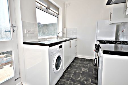 1 bedroom maisonette to rent - Photo 3