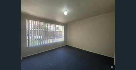 NEAT & TIDY TWO BEDROOM UNIT! - Photo 2