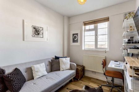 2 bedroom flat to rent - Photo 2