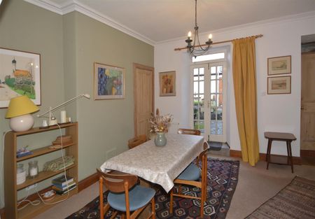3 Bed House - Terraced - Photo 5